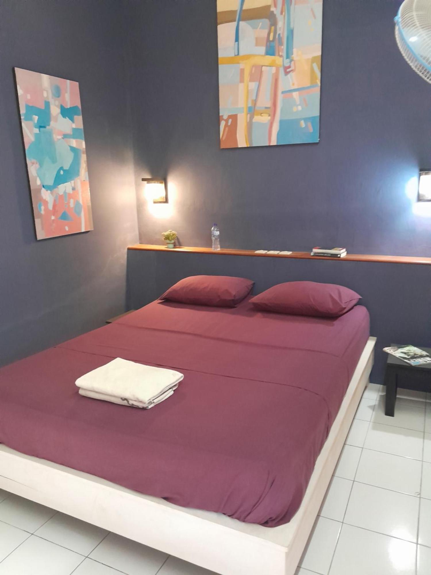 La Casa Homestay Senggigi Esterno foto