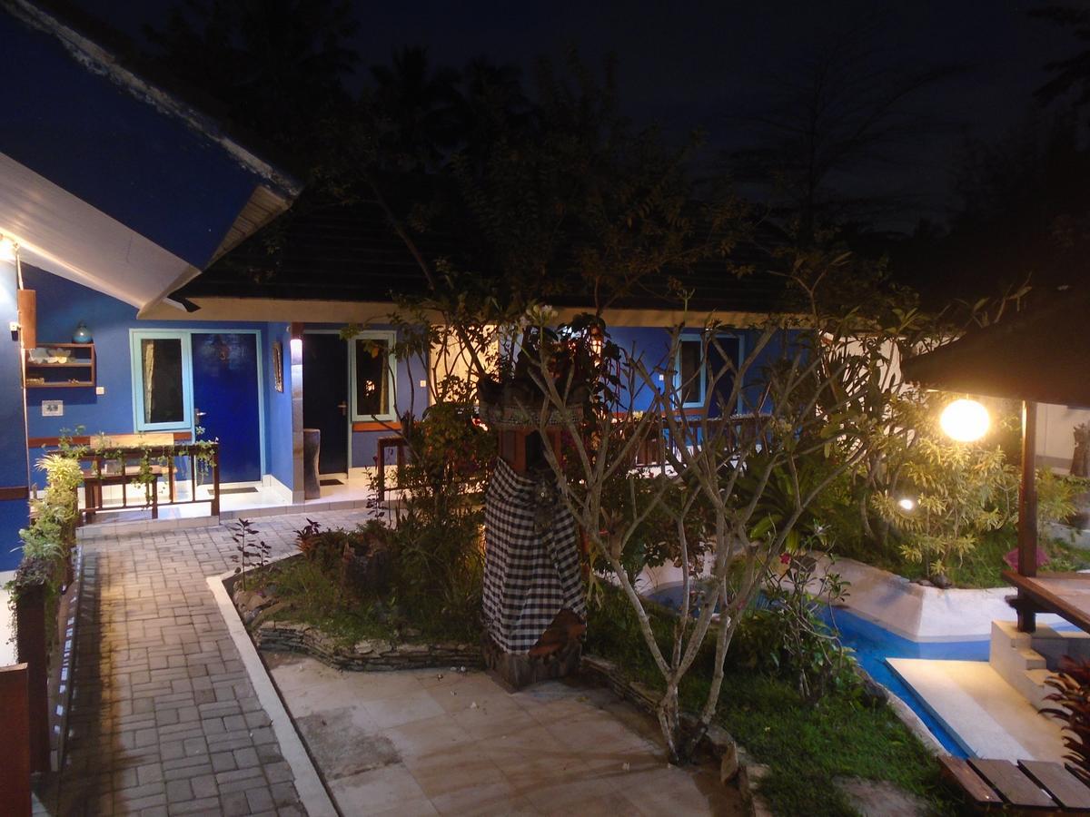 La Casa Homestay Senggigi Esterno foto